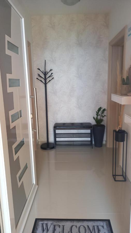 Apartment Dandelion Brela Ngoại thất bức ảnh